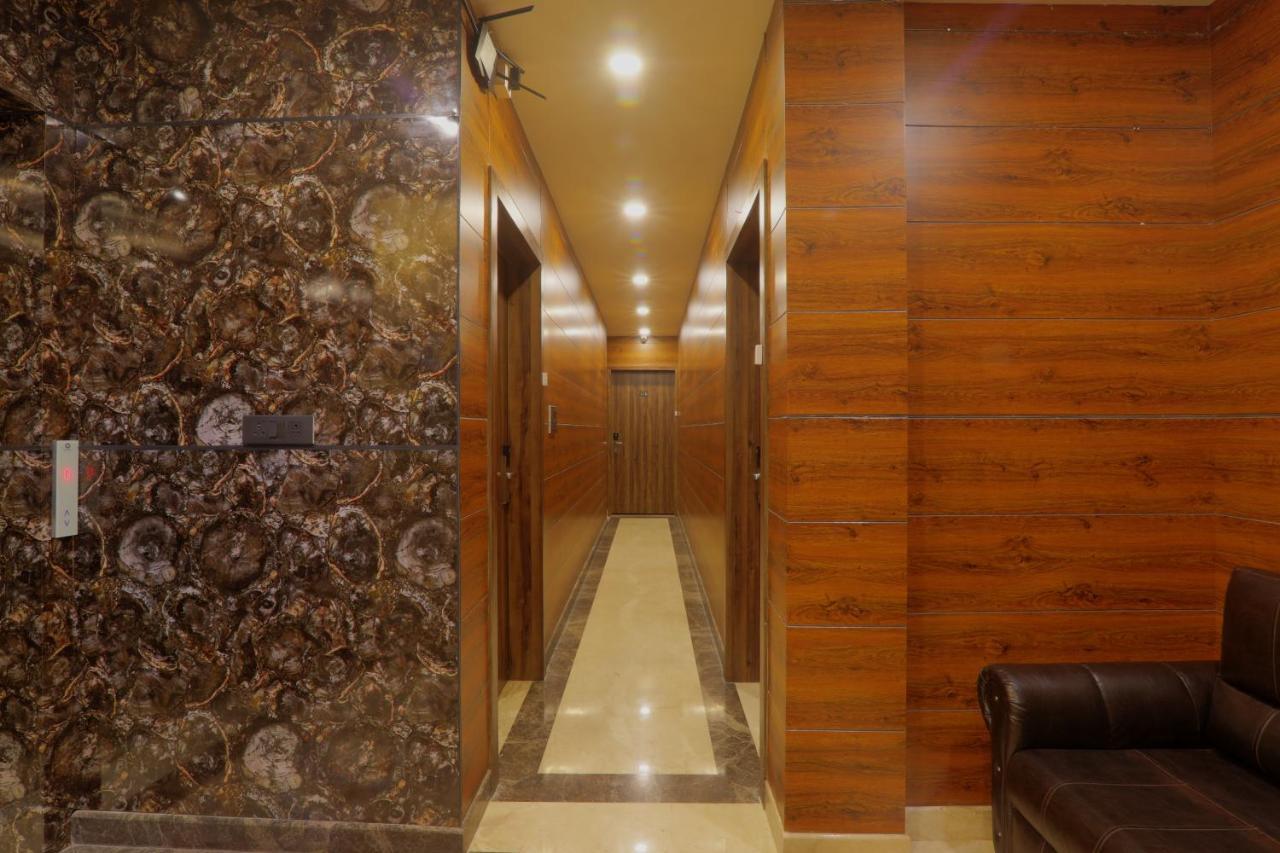 Shri Tirupati Residency Hotell Lucknow Eksteriør bilde