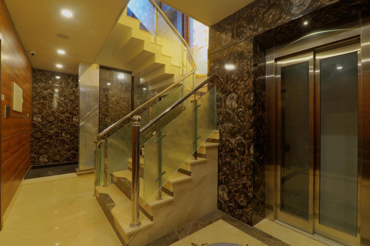 Shri Tirupati Residency Hotell Lucknow Eksteriør bilde