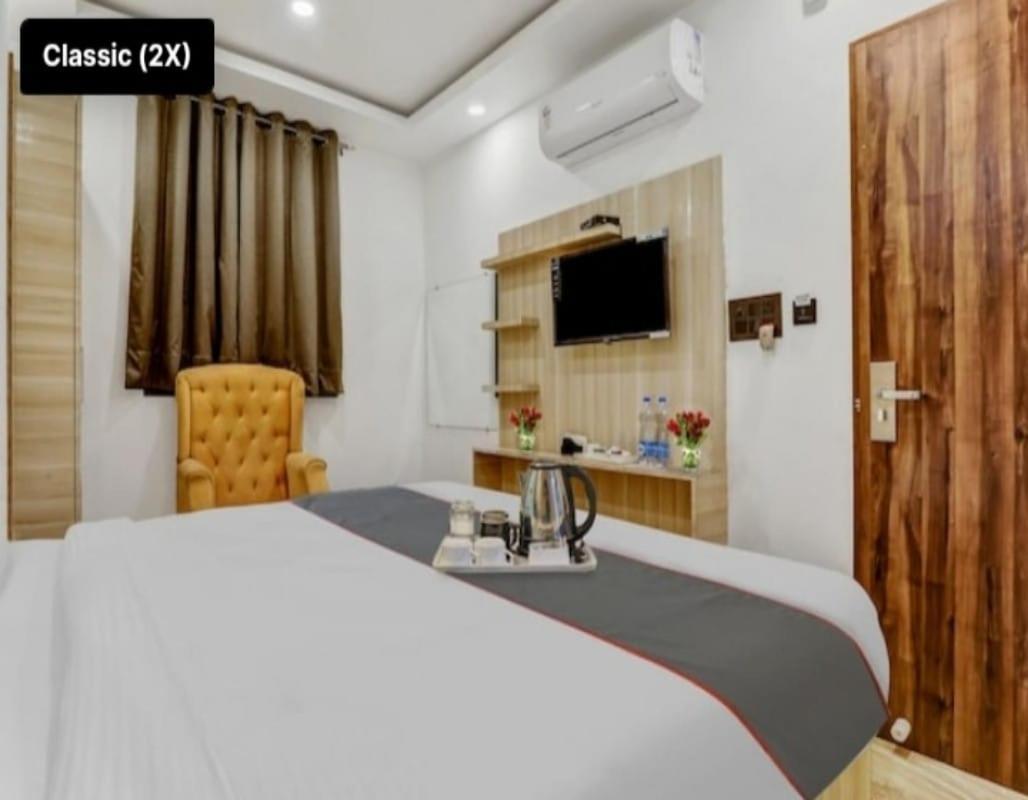 Shri Tirupati Residency Hotell Lucknow Eksteriør bilde